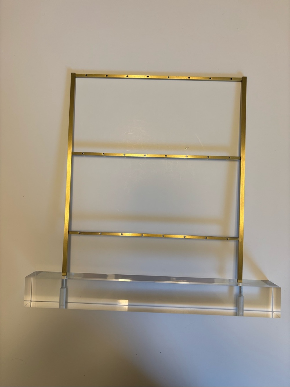 Kendra Scott Ladder Jewelry Stand in Antique Brass with Clear Acrylic